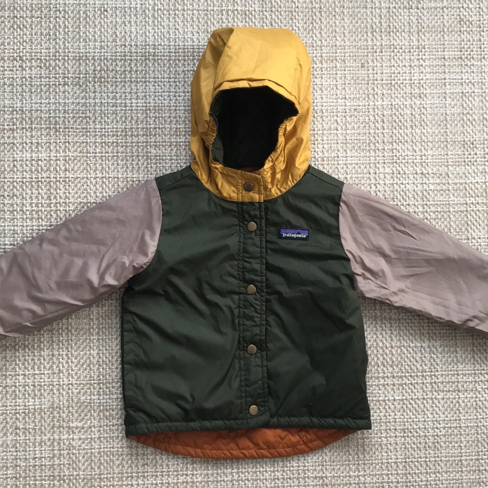 Patagonia Reversible Jacket (size 2T) - Picture 8 of 11